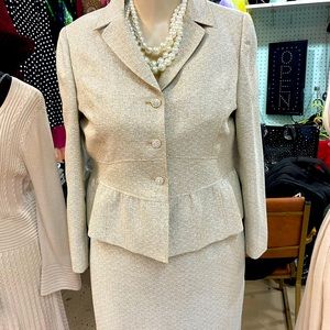 Beautiful 2 piece tan suit